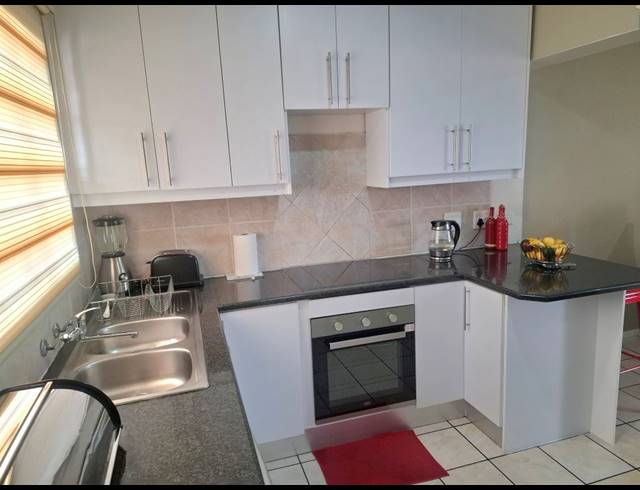 2 BEDROOM SECTIONAL TITLE FOR SALE IN WENTWORTH PARK